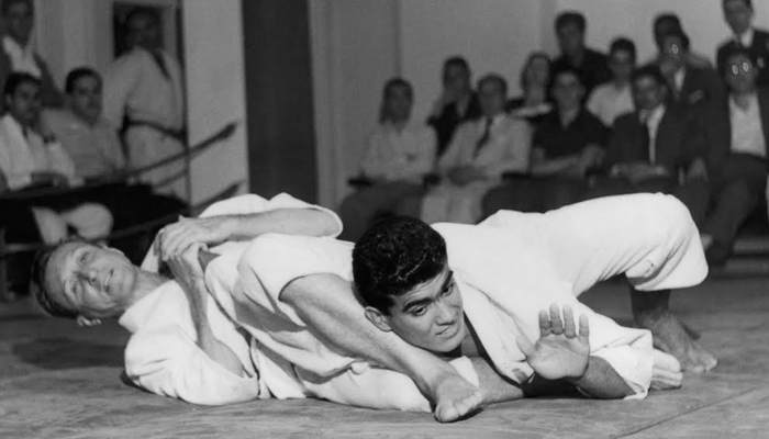 Em 1991, desafio entre jiu-jítsu e luta-livre colocou o vale-tudo na tevê  em horário nobre, esporte espetacular