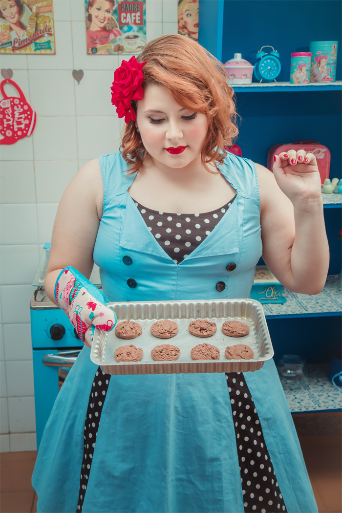 Pin-Up Housewife