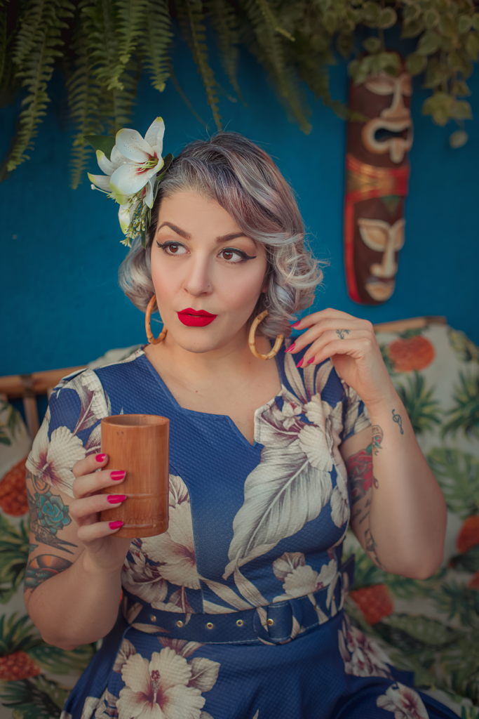 Ensaio Pin-Up Tiki Oasis