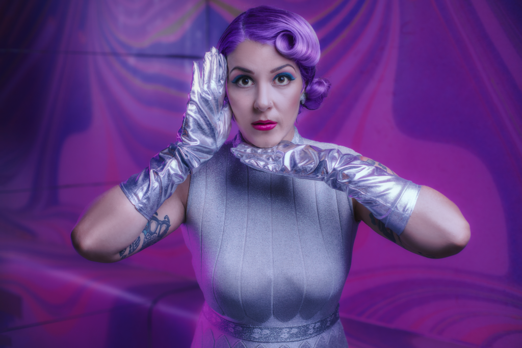 Miss_Delovely_Pinup_Futurista (1)