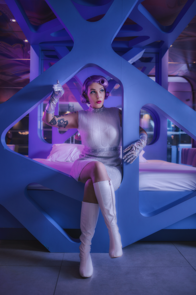 Miss_Delovely_Pinup_Futurista (2)