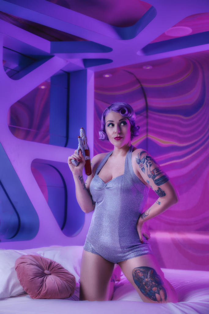 Miss_Delovely_Pinup_Futurista (8)