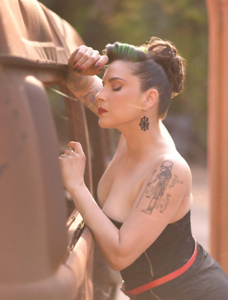 Pin-Up Dany Ervilha Goiânia Custom