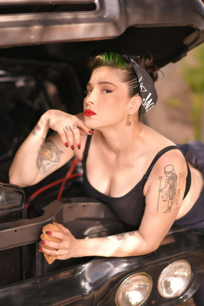 Pin-Up Dany Ervilha Goiânia Custom