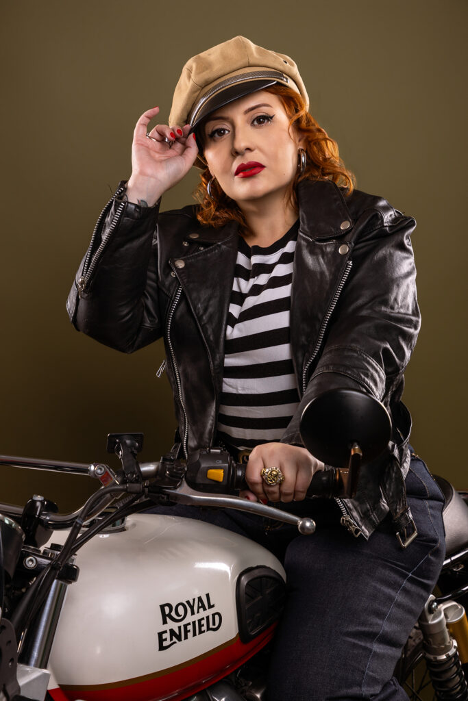 Pin-Up Biker The Wild One O Selvagem Marlon Brando Royal Enfield