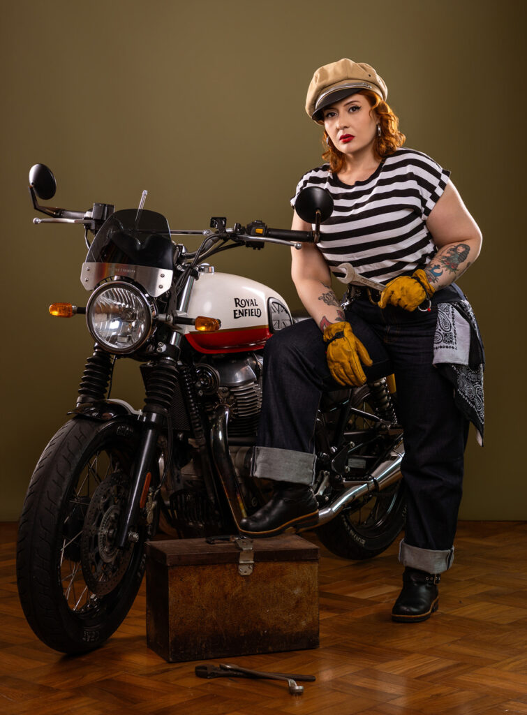 Pin-Up Biker The Wild One O Selvagem Marlon Brando Royal Enfield